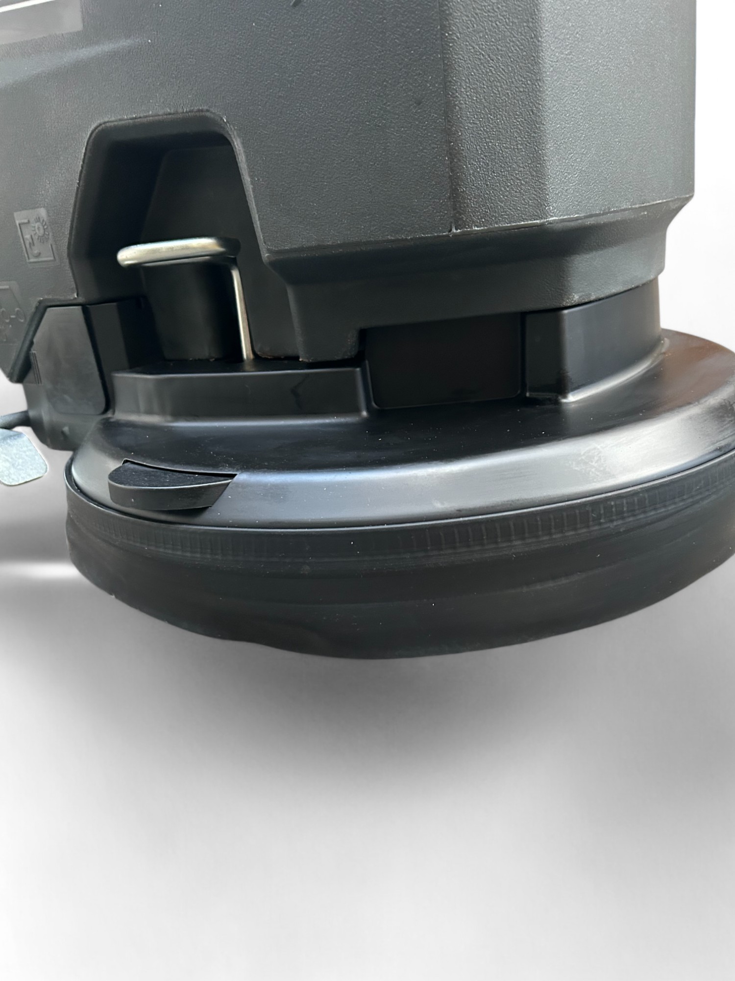 Nachläufer-Scheuersaugmaschine DT-FL60 – 51 cm Arbeitsbreite, Akku 24 V / 100 Ah